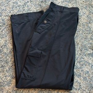 ATHLETA VIENNA BLACK CARGO PANTS SIZE 10